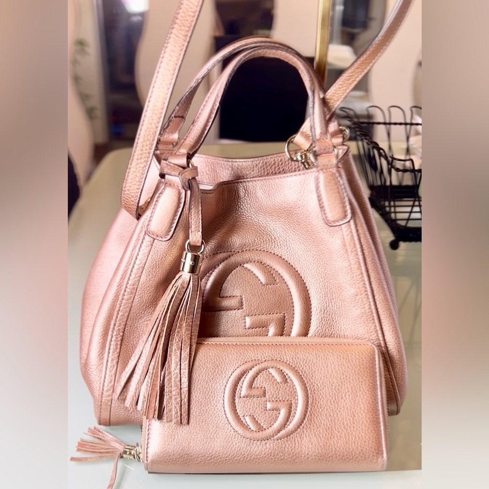 Gucci Soho Chain Strap Shoulder Bag Leather medium it’s 2way with strap &Wallet